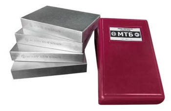 Меры твердости МТБ-1 по Бринеллю, комплект из 3 шт. (100HB, 200HB и 400HB) с поверкой Меры твердости МТБ-1 по Бринеллю, комплект из 3 шт. (100HB, 200HB и 400HB) с поверкой